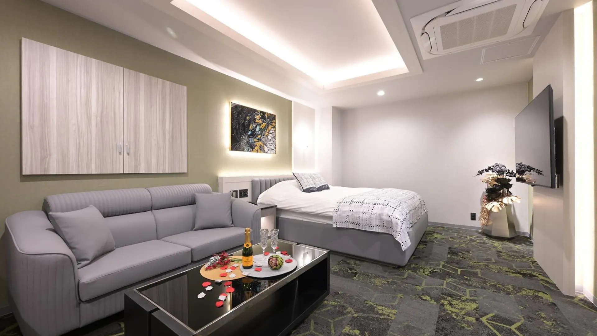 Hotel Victoria Court Aasahikawa-Adult Only Yetişkin Oteli